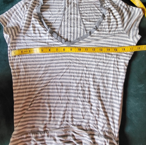 Athleta Topanga Grey Striped Tee Shirt Dress size Small - Picture 4 of 6